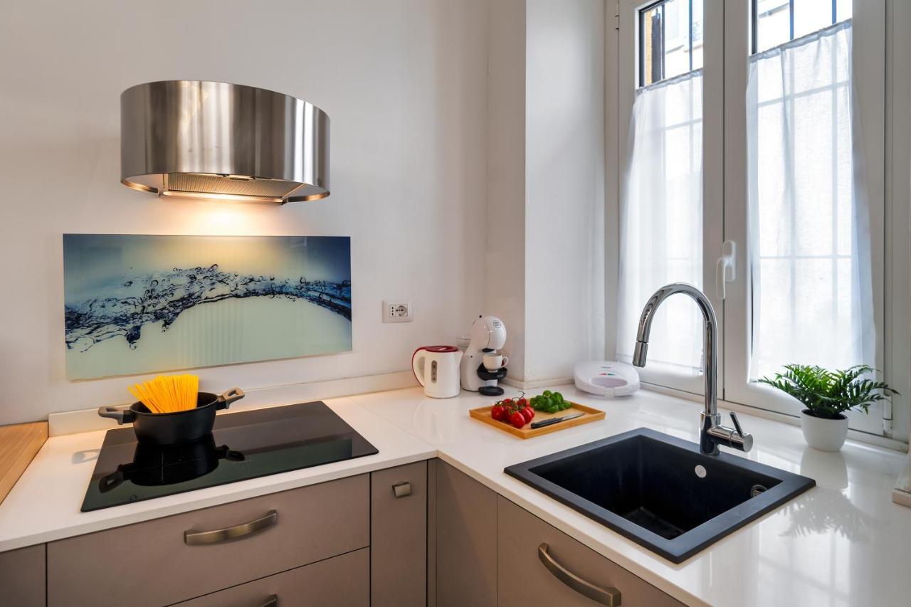 Ambrogio'S Nest - Modern Close To Cadorna Station Milano Ngoại thất bức ảnh