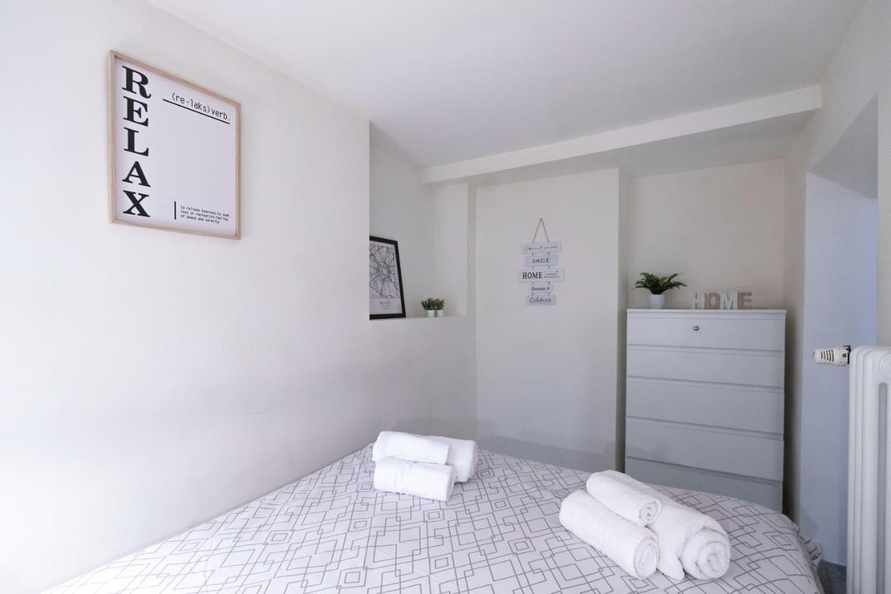 Ambrogio'S Nest - Modern Close To Cadorna Station Milano Ngoại thất bức ảnh