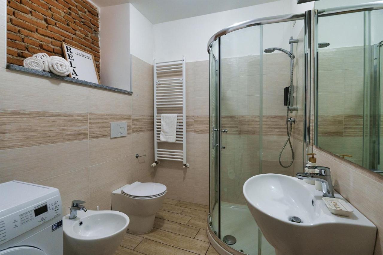 Ambrogio'S Nest - Modern Close To Cadorna Station Milano Ngoại thất bức ảnh